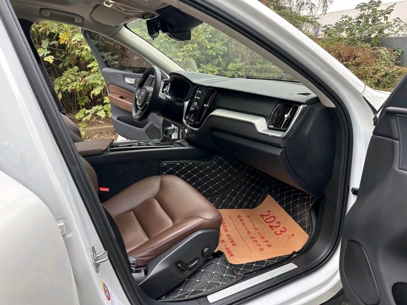 徐州20年沃尔沃XC606