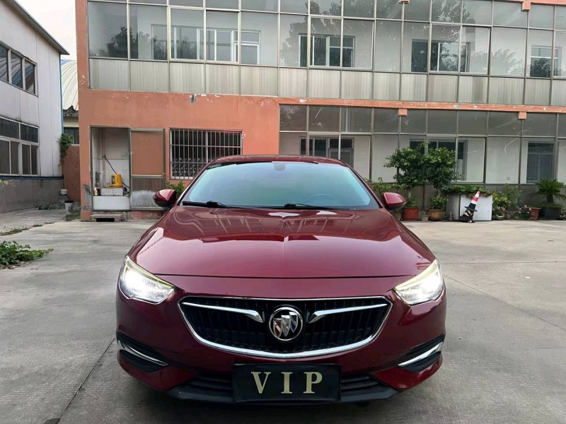 济宁19年别克君威1