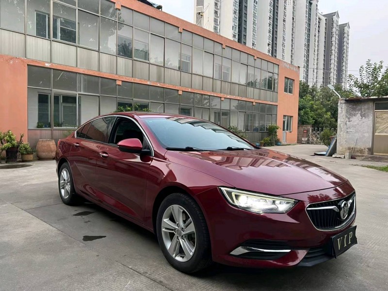 济宁19年别克君威2