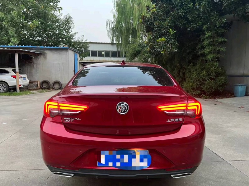 济宁19年别克君威4