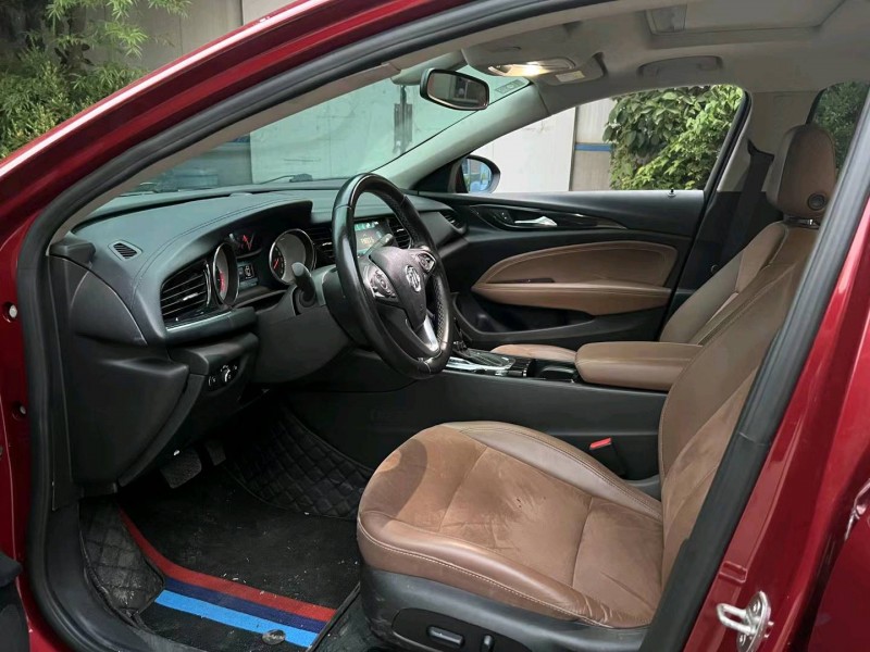 济宁19年别克君威9