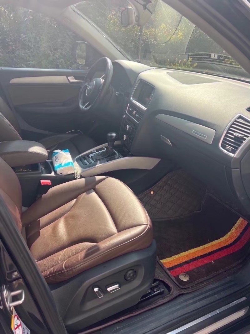 济宁17年奥迪Q56