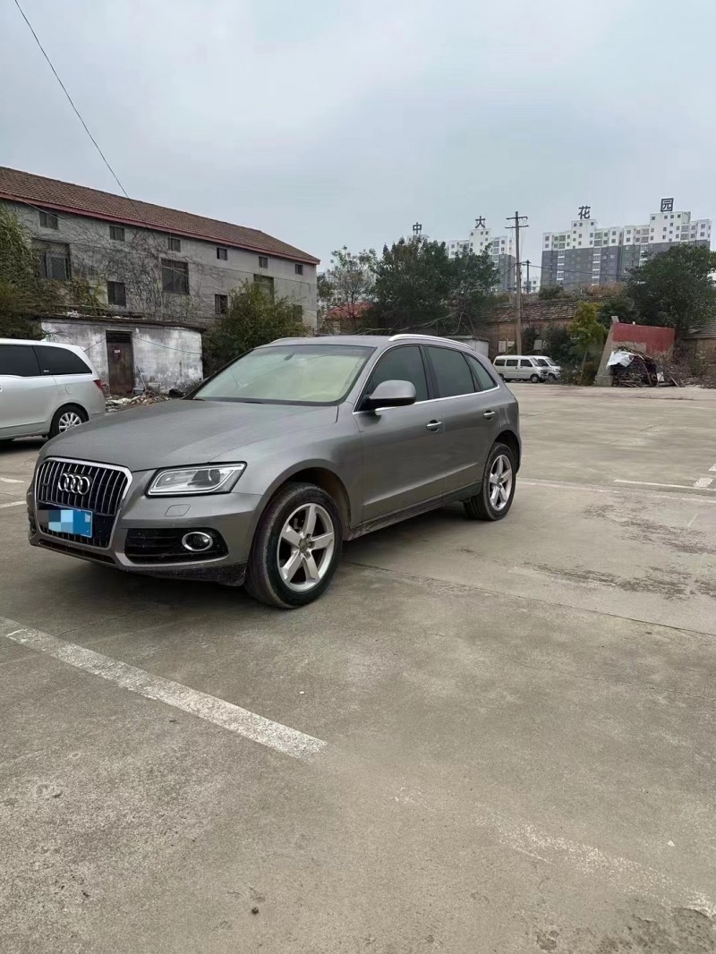 济宁16年奥迪Q53