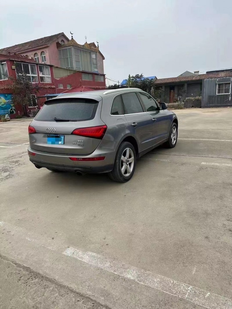 济宁16年奥迪Q55