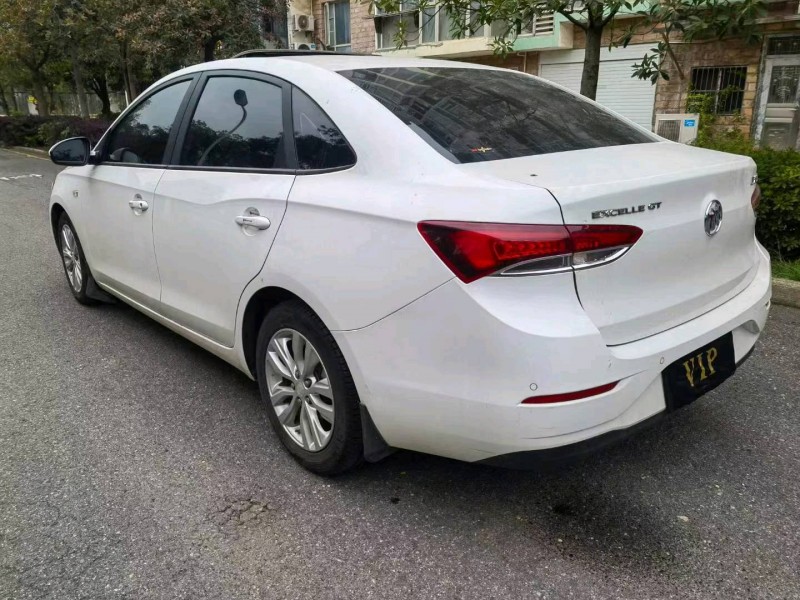 武汉20年别克英朗3