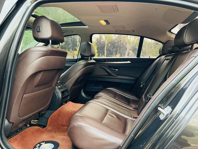 济宁14年宝马5系8