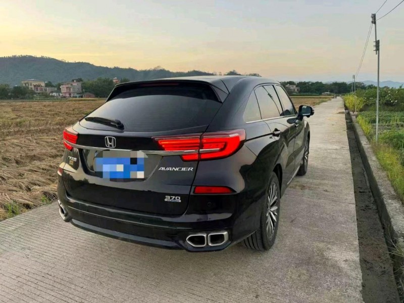 汕头20年本田冠道8