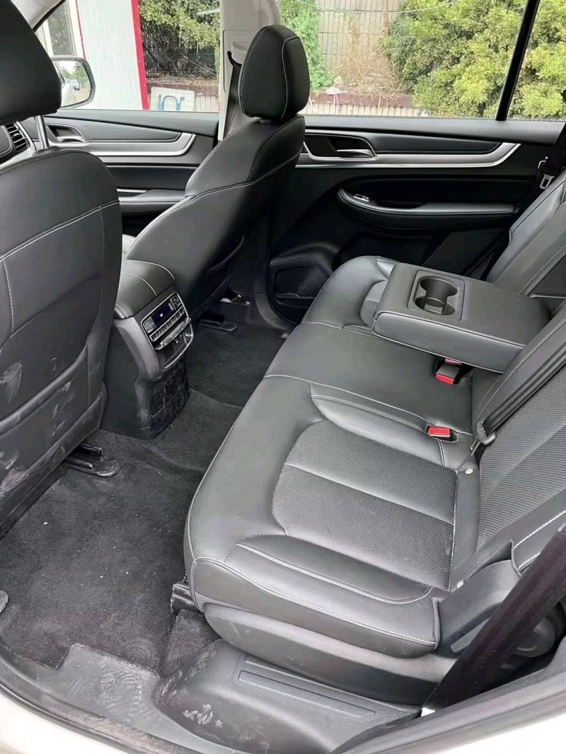 邯郸23年荣威RX85