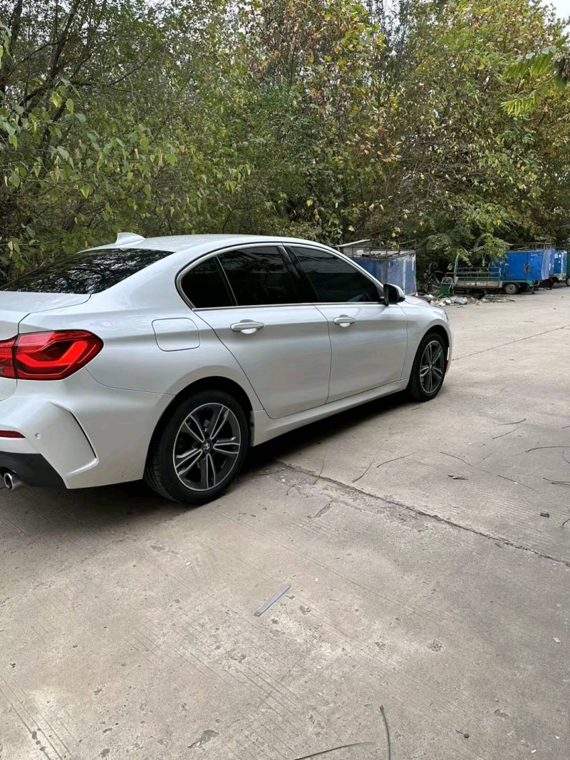 邯郸23年宝马1系3