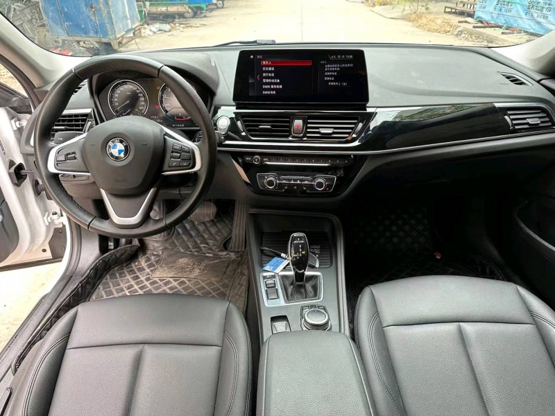 邯郸23年宝马1系6