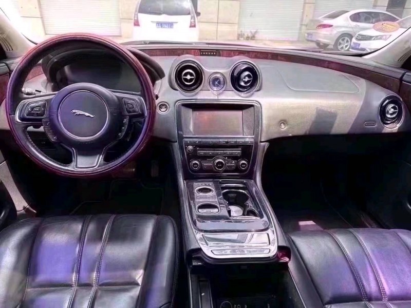 枣庄12年捷豹XJL6