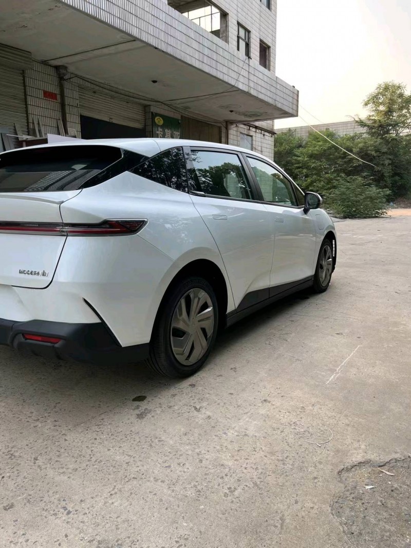 邯郸23年摩登汽车ModernIN3