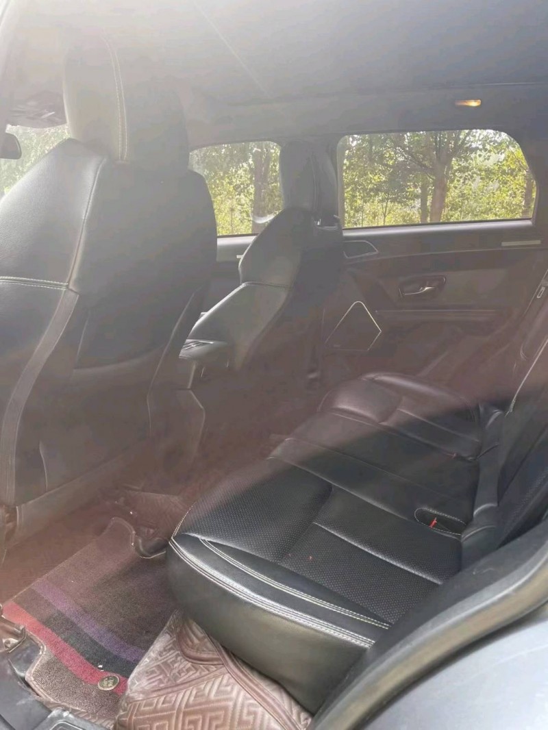 济宁18年陆风X79