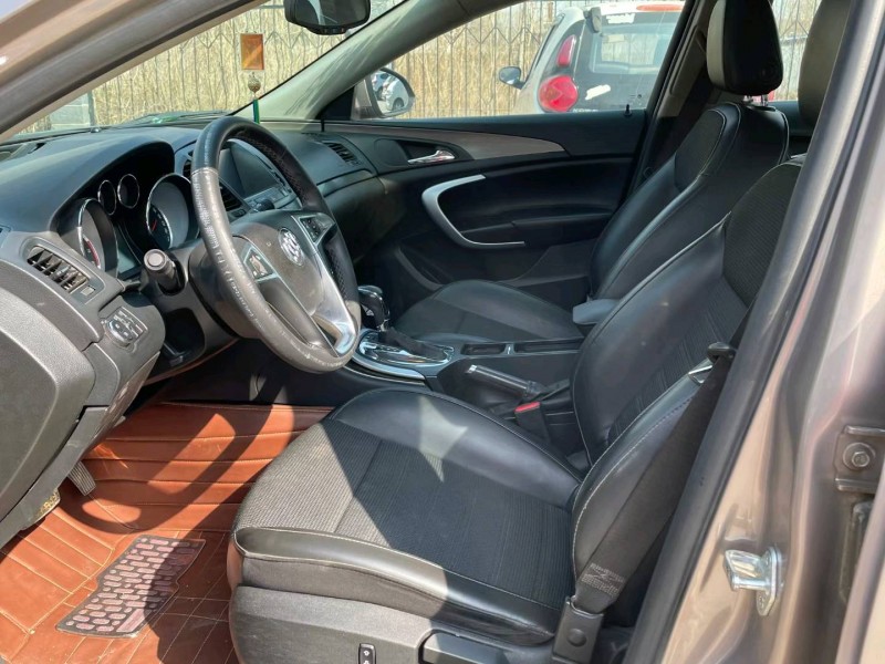 济宁13年别克君威6