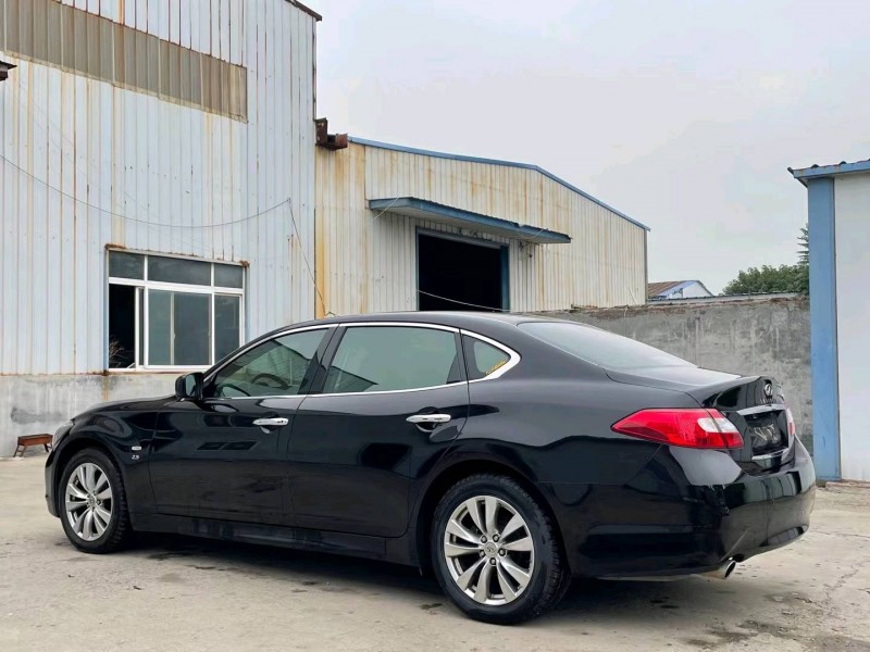 济宁15年英菲尼迪Q707