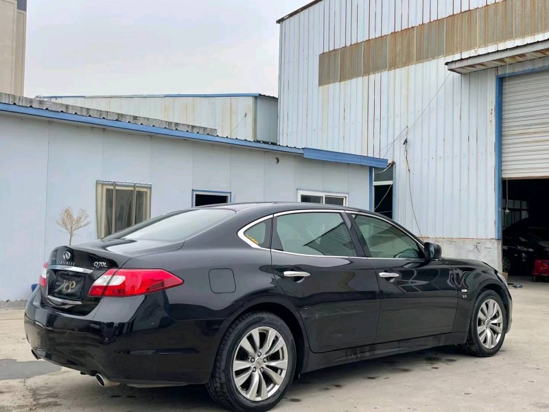 济宁15年英菲尼迪Q708