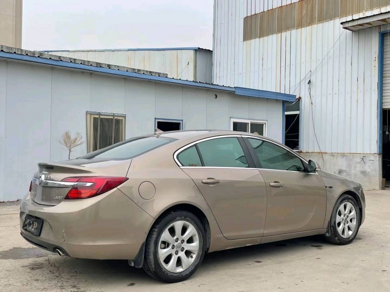 济宁16年别克君威8