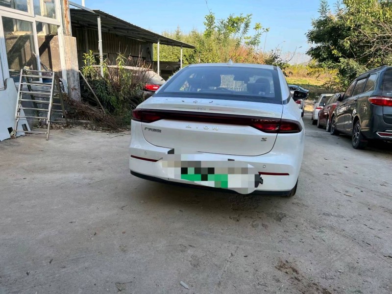 济宁23年传祺埃安S3