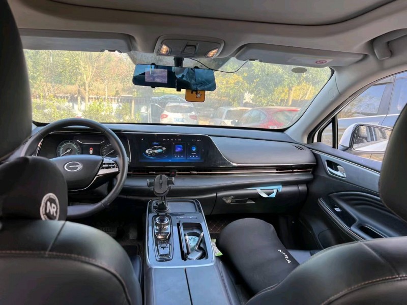 济宁23年传祺埃安S7