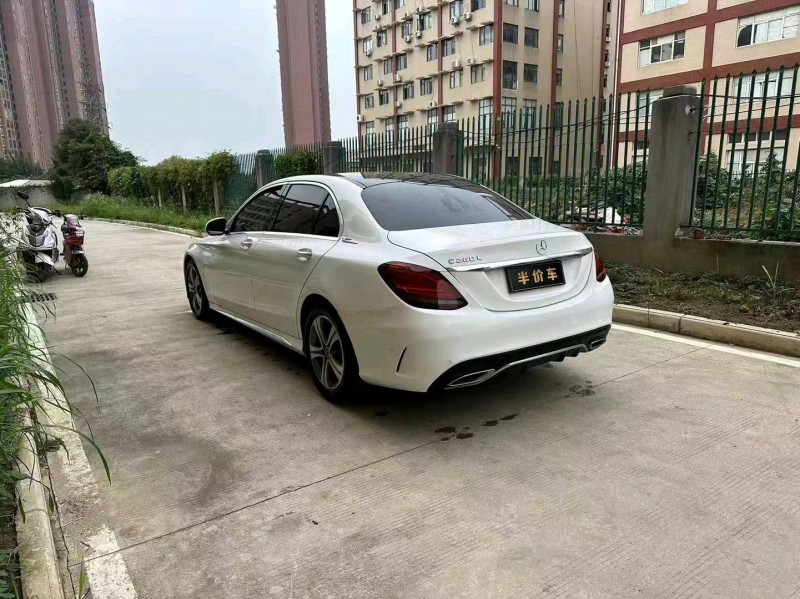 宜昌19年奔馳C3