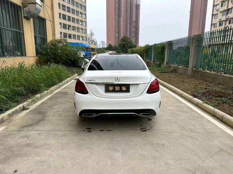 宜昌19年奔馳C7