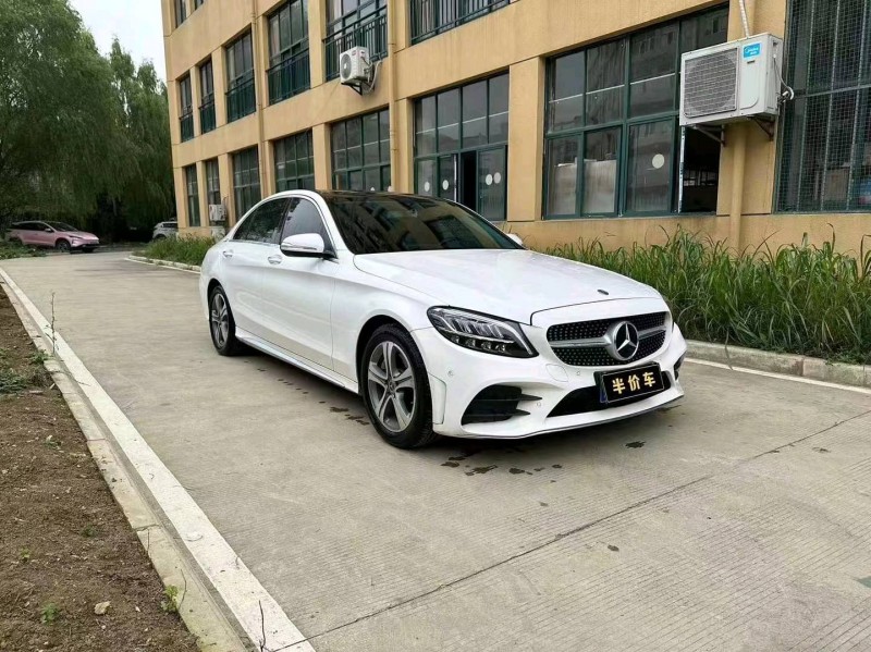 宜昌19年奔馳C9