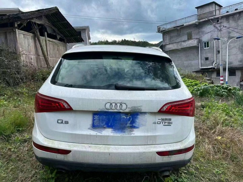嘉兴12年奥迪Q55