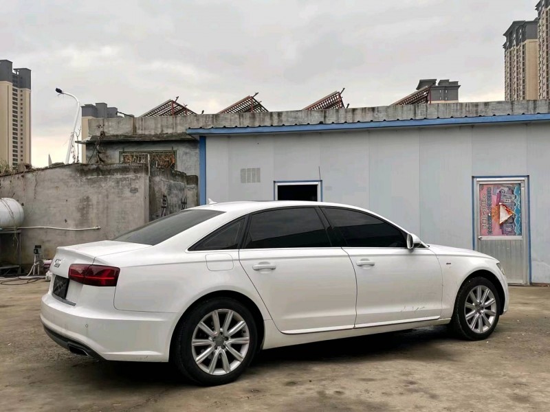 济宁16年奥迪A6L8
