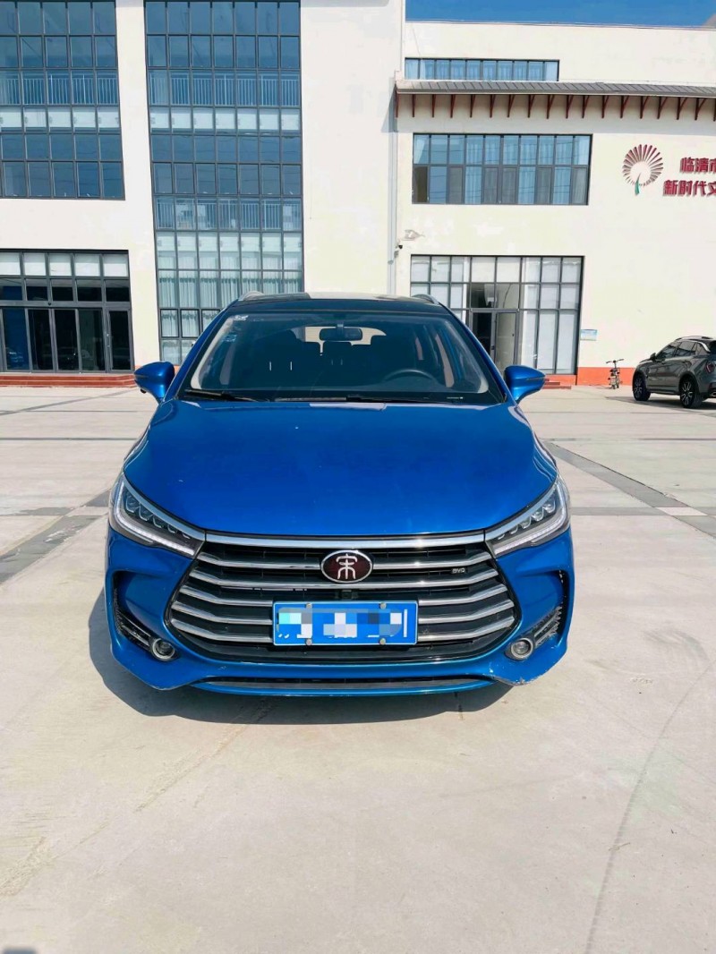 东营18年比亚迪宋MAX1