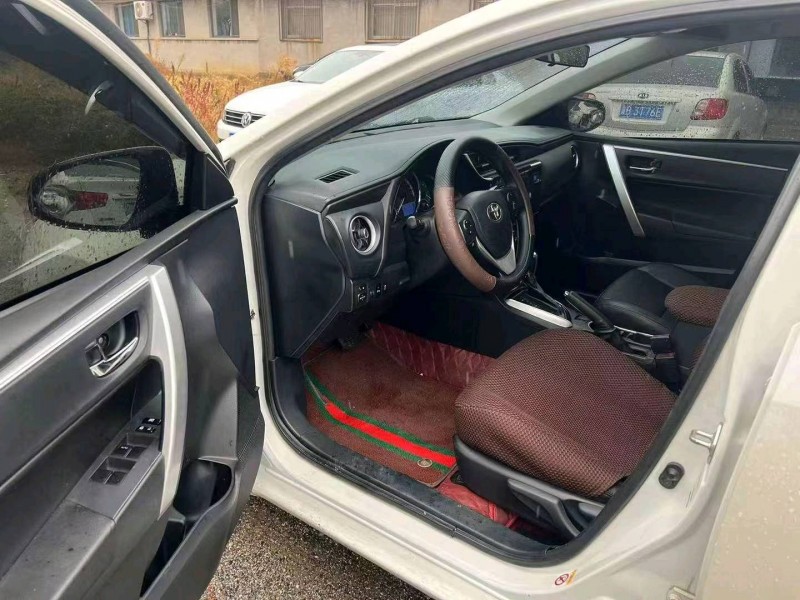 邯郸18年丰田雷凌9