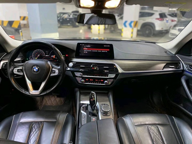 成都18年宝马5系7