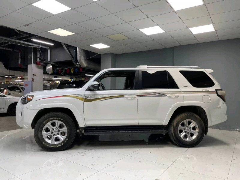 成都19年丰田超霸2