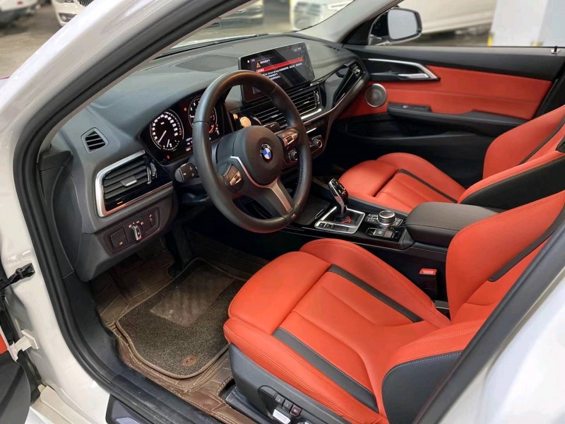 成都23年宝马1系6