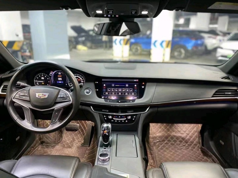 成都21年凯迪拉克CT67