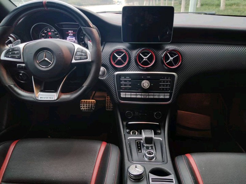 潍坊17年奔驰AMG5