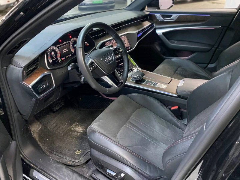 成都22年奥迪A6L4