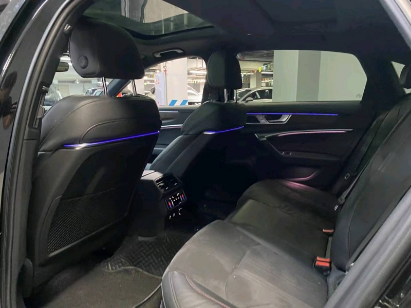 成都22年奥迪A6L8