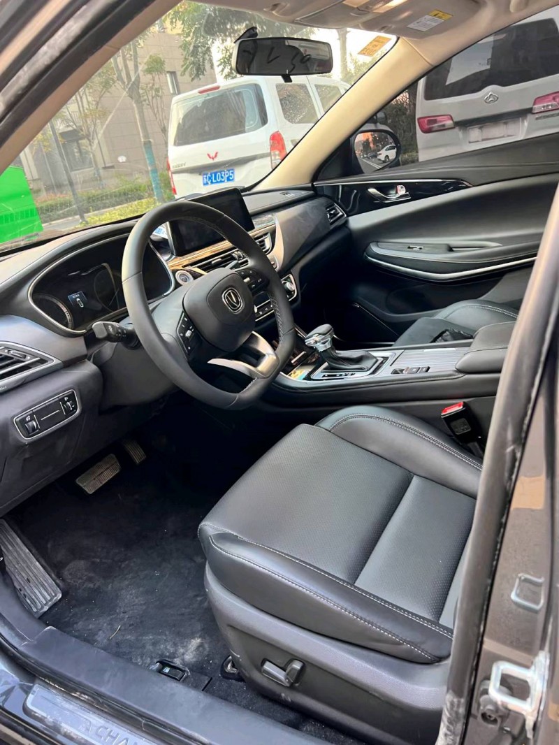 徐州22年长安汽车CC4