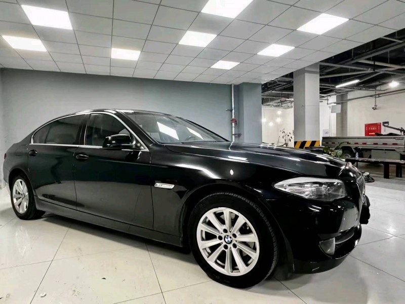 成都11年宝马5系3