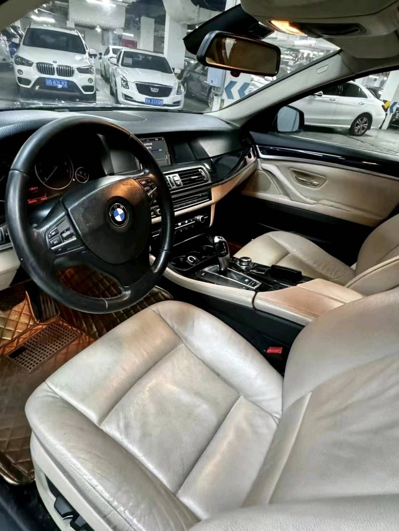 成都11年宝马5系4