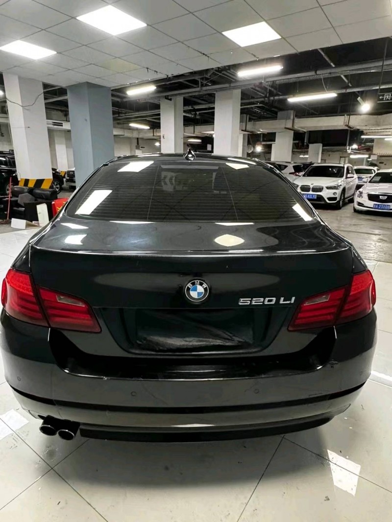 成都11年宝马5系5