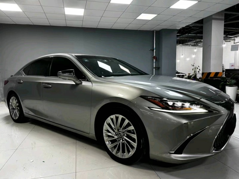 成都20年雷克萨斯ES3