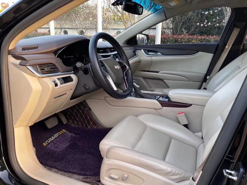 烟台17年凯迪拉克XTS3