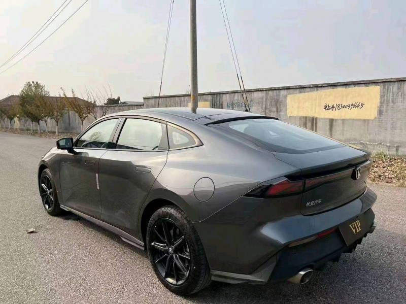 枣庄23年长安汽车UNI-V4