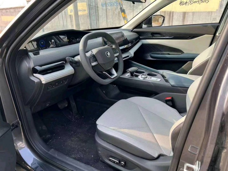 枣庄23年长安汽车UNI-V5