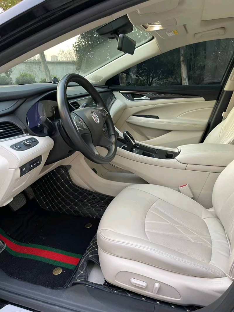 徐州22年别克艾维亚6