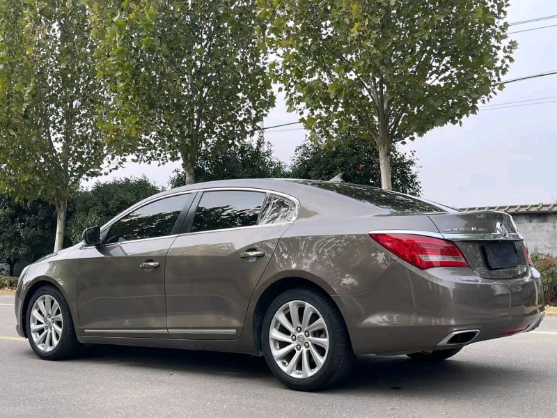 徐州14年别克君越8