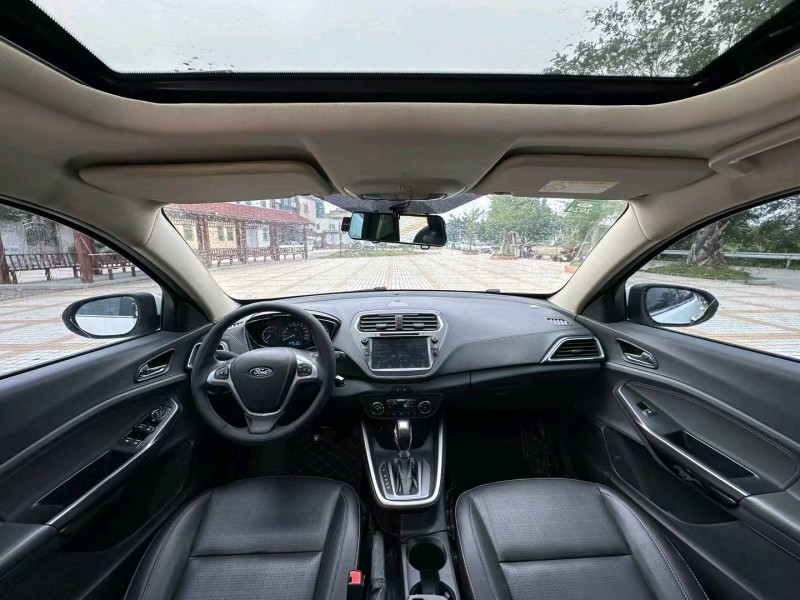 汕头18年福特福睿斯7