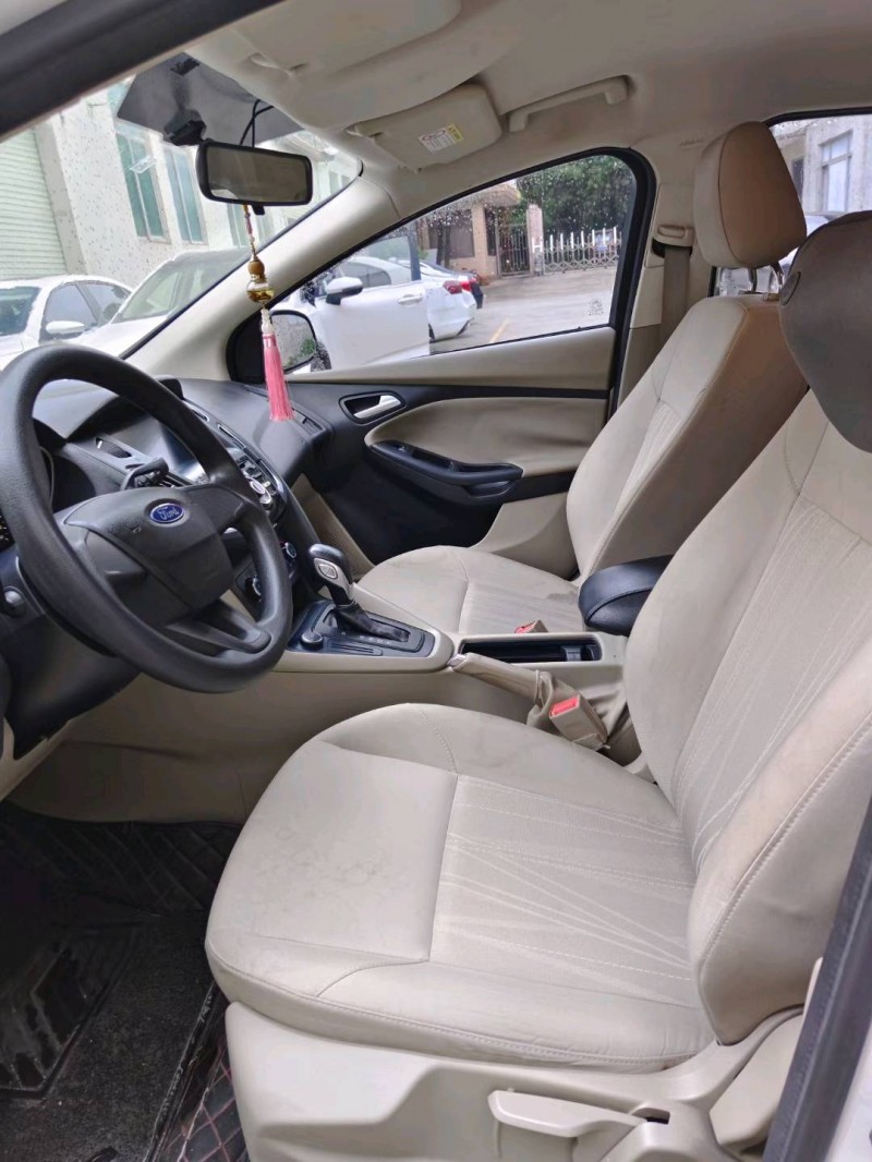 广州17年福特福克斯4