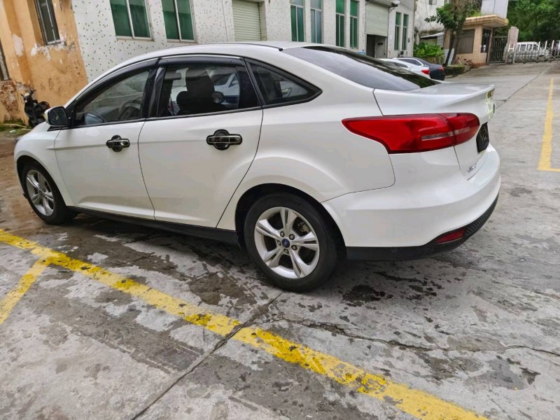 广州17年福特福克斯8